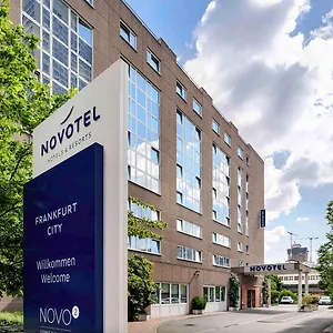 Novotel Frankfurt Hotell